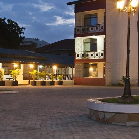 Consir Executive Lodge Acra Exterior foto