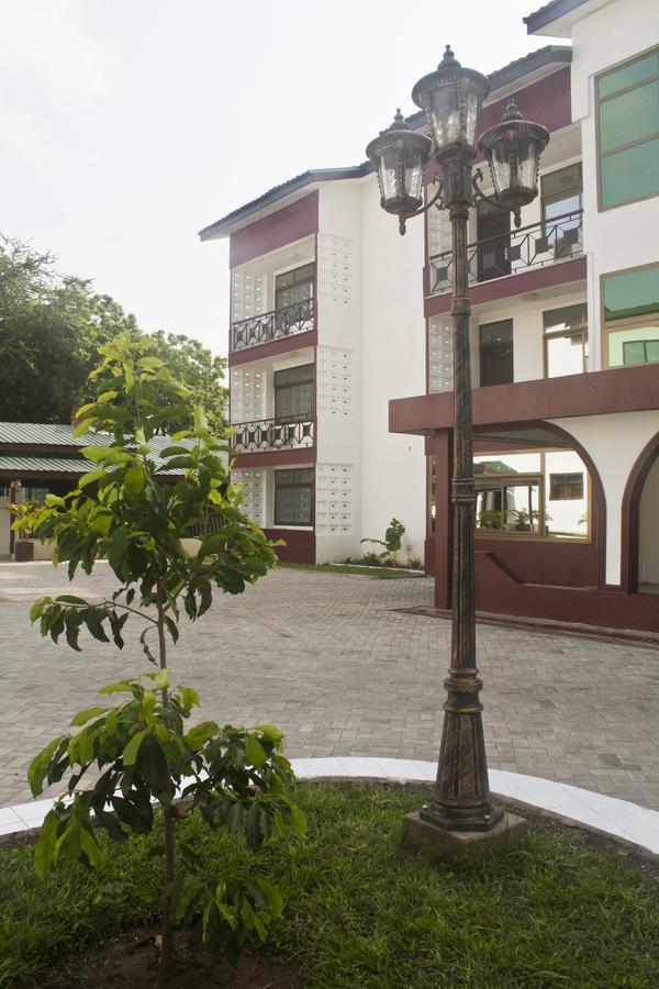 Consir Executive Lodge Acra Exterior foto