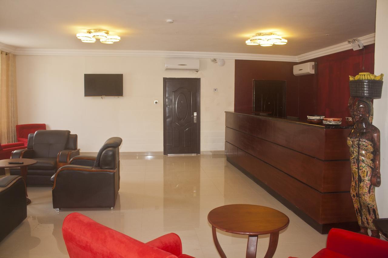 Consir Executive Lodge Acra Exterior foto
